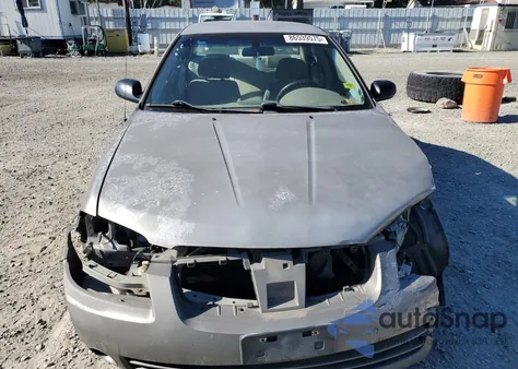 2004 Nissan Sentra 1.8 z USA, uszkodzony, nr VIN 3N1CB51D04L911334